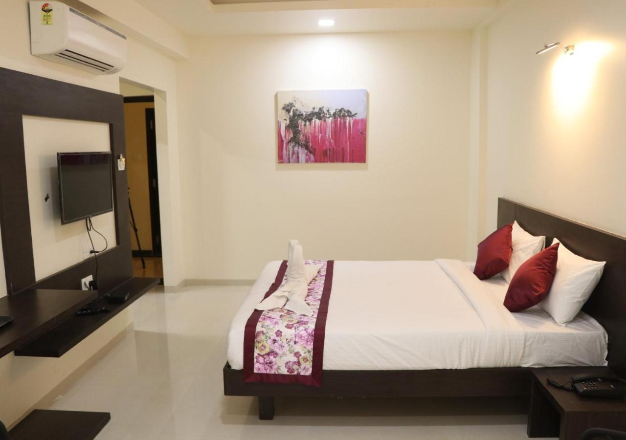 The Hotel Relax Kankavli Kankavali Екстериор снимка