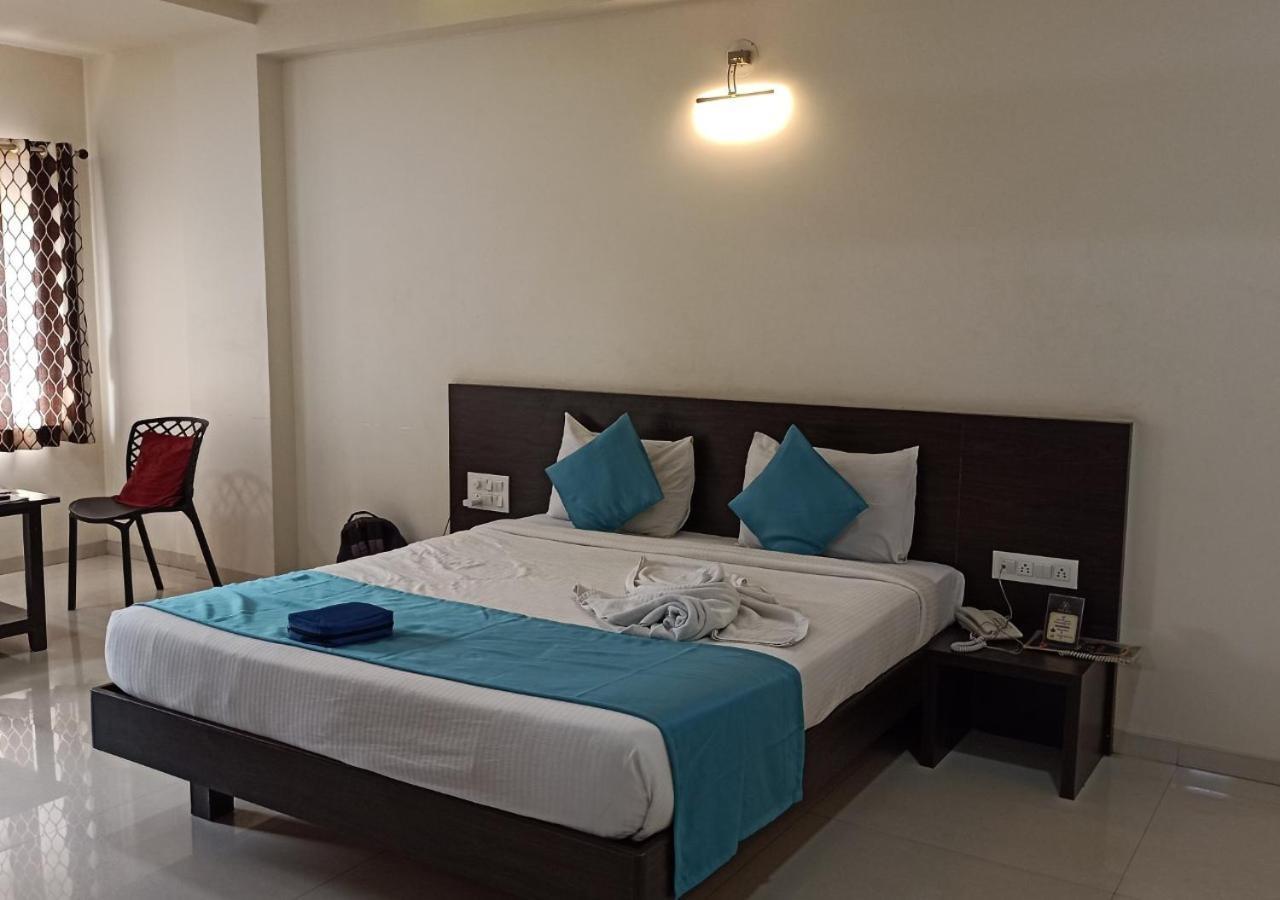 The Hotel Relax Kankavli Kankavali Екстериор снимка