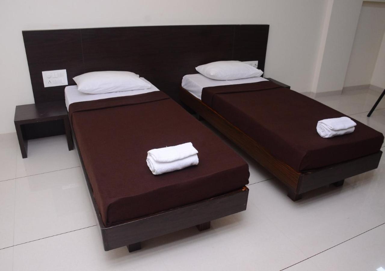 The Hotel Relax Kankavli Kankavali Екстериор снимка